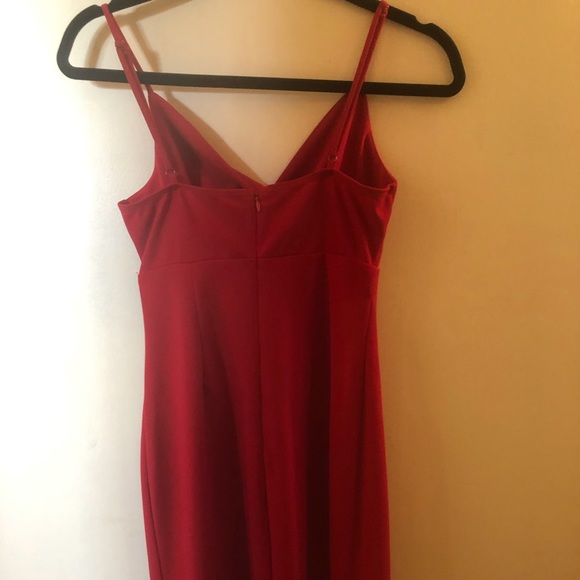 Little red dress! - Picture 3 of 3